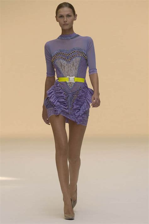 Iconic Bj Rk Swan Dress To Go On First Uk Display Fad Magazine