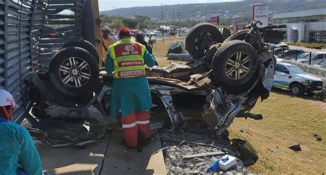 Video Eight People Killed In A Horrific Accident In Kzn Sa Trucker