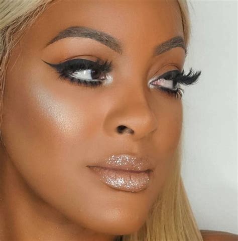 25 Easy Ways To Wear Glitter Makeup Irl Thefashionspot