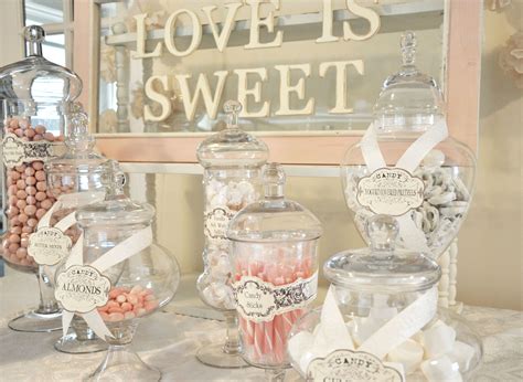 Overwhelmed with figuring out your wedding buffet? Candy Buffet | Wedding Ideas | Pinterest