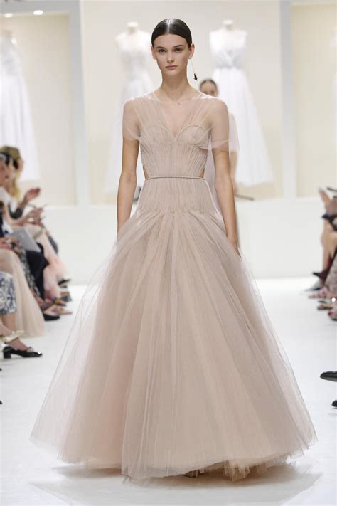 The Dreamiest Dresses From Paris Haute Couture Fashion Week London