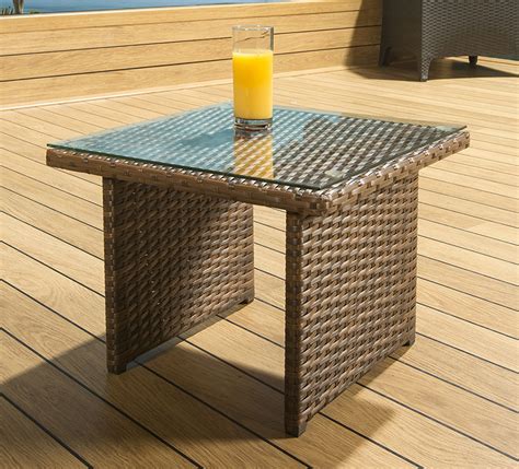 Whether you're looking to refresh your conservatory or bring your patio to life, we have rattan tables, chairs and sofas that will suit perfectly. Luxury Outdoor Garden Square Side/End/Coffee Table Brown ...