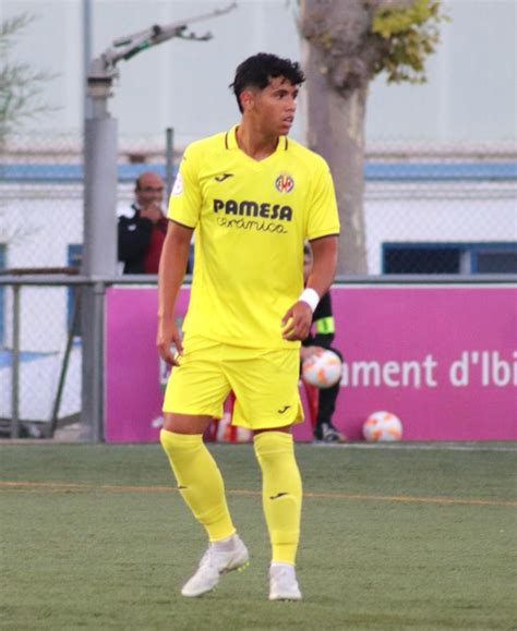 Luis Quintero Debutó Con El Villarreal ‘c En Tercera Rfef Con