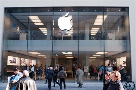 Apple store rosenstraße öffnungszeiten, kontaktdaten und wöchentlicher eventkalender. Apple Store München | Boris Ott | Flickr