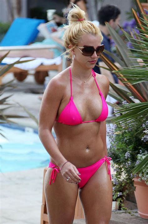 Britney Spears In Bikini Again Middletondress