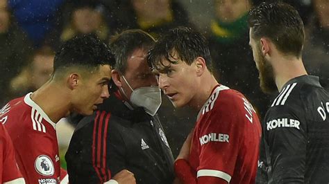Victor Lindelof Manchester United Defender Present Process Exams Following Respiration