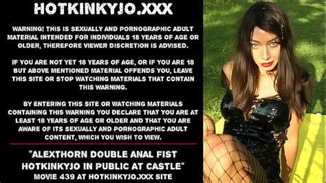 Alexthorn Double Anal Fist Hotkinkyjo In Public At Swiny Castle Xxx Videos Porno Móviles