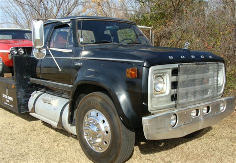 Cotton Approved 1977 Dodge D700 Car Hauler Barn Finds