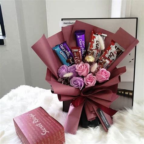 Online gift delivery in qatar was never so easy. Chocolate Bouquet Birthday Gift Delivery Kuala Lumpur ...