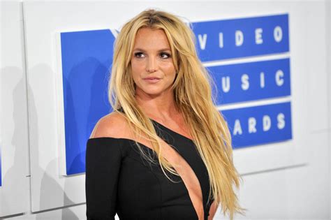 Britney Spears Explains Why She Shaved Her Head In 2007 In Her New Memoir