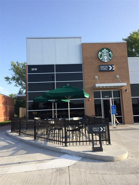 Starbucks Coffee 8th Street Sw Altoona Des Moines I Flickr