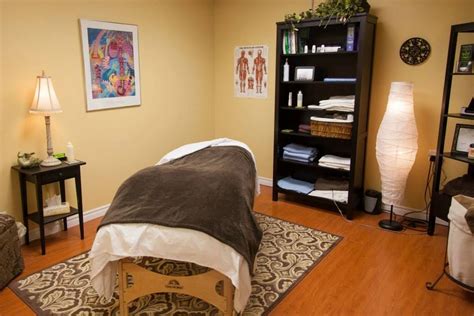 Massage Room Ideas With Images Massage Room Decor Massage Room