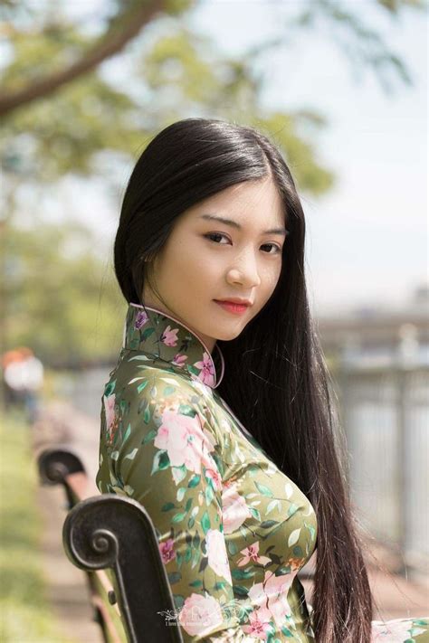 Fbimg1512360779418 áo Dài Flickr Vietnamese Clothing Asian Beauty Girl Beauty Full Girl
