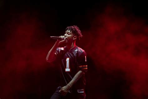 Rapper 21 Savage Tries To Turn Up Heat Receives Mixed Reviews The
