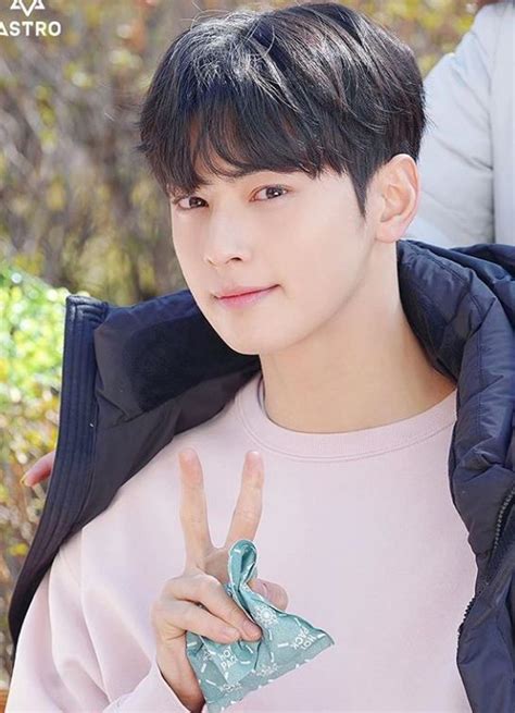 In 2015, he played a character by the name of cha eun woo in a web series called to be continued , for which. Pin on Cha eun woo