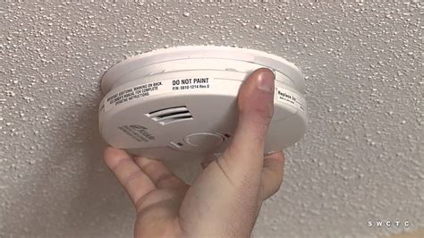 Removing the battery from a smoke alarm, also called a smoke detector, won't set the unit off and start the fire alarm beeping. Changing Batteries in Smoke/CO Detectors - YouTube