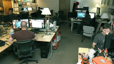 Week In Gaming Indie Developer Offices Forza 4 Review Aliens