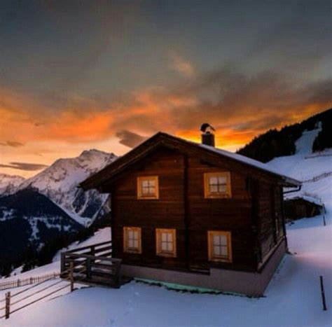 Pin By Cathy Oyster On Cabins In The Snow Cabin Tiny Cabins