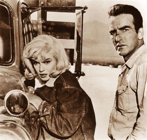 Updownsmilefrown Marilyn Monroe And Montgomery Clift In The Misfits