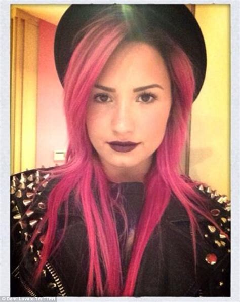 Demi Lovato Shows Off New Pink Hair As She Catches Up With Selena Gomez