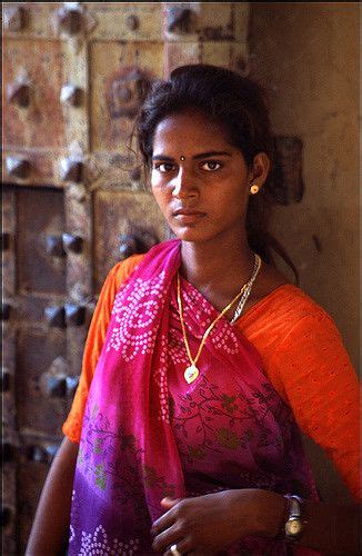 Jodhpur India A Rajasthan Princess In 2020 India Culture Amazing