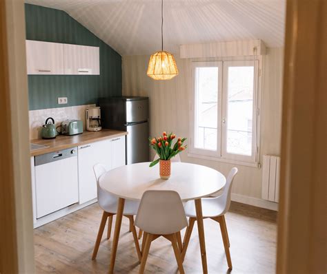 Make sure you mould your small kitchen design into the space you're working with, not what you wish you had to work with. Small Kitchen Layout and Design Tips