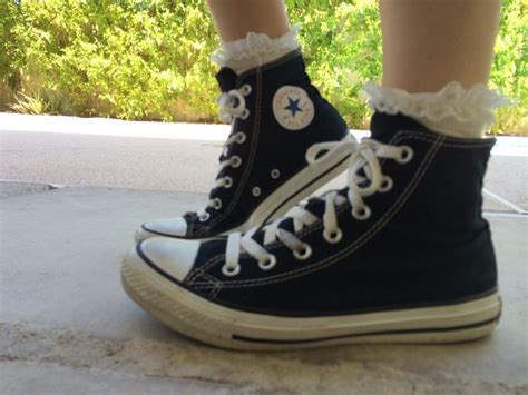 Ruffle Socks W Converse Frilly Socks Sock Outfits Cute Socks