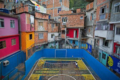 Football Culture In Brazil Amazingly Beautiful Street Football Street Soccer Pictures Of
