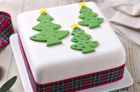 Three Trees Christmas Cake Easy Christmas Cake Recipe Fondant