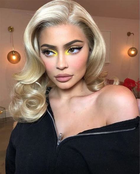 The 43 Coolest Celebrity Makeup Looks You Have To See Kylie Jenner