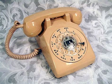Sold Vintage Itt Stromberg Carlson Rotary Dial Peach Beige Desk Phone