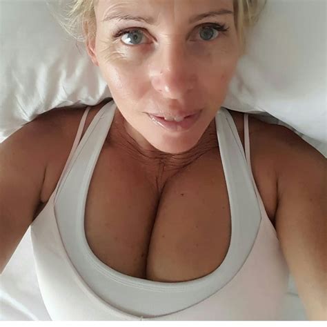 Free Big Tits Big Ass Amateur Mature MILF Wife Gilf Granny Photos