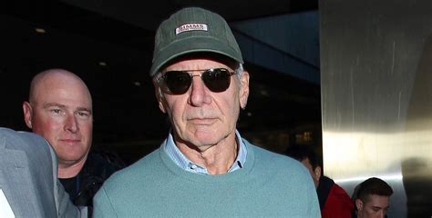 Harrison Ford Arrives Back In La After Star Wars Uk Premiere