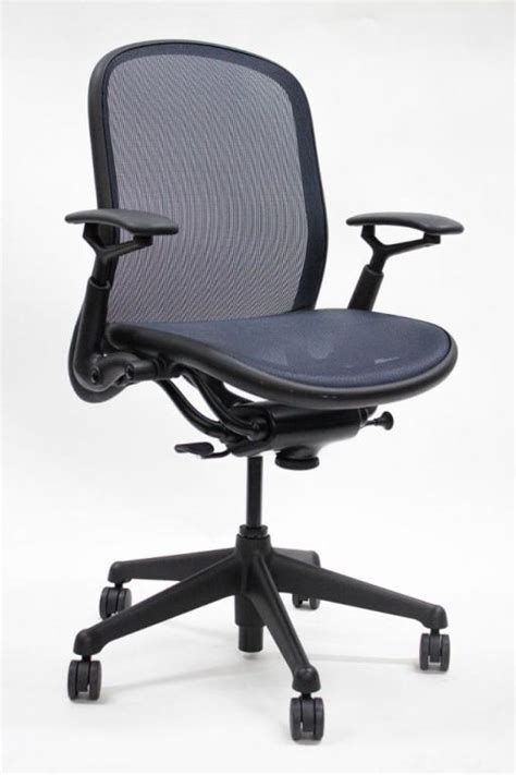 Used Office Chairs Knoll Chadwick Task Chair Blue At Furniture Finders
