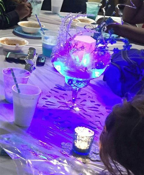 When it comes to decorating for the event there are so many fun. DIY centerpieces | Winter wonderland baby shower, Diy ...