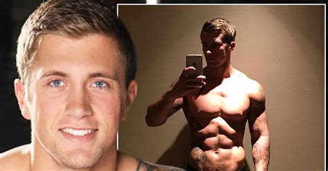 Dan Osborne Shows Off Rippling Muscles In Post Workout Selfie Mirror