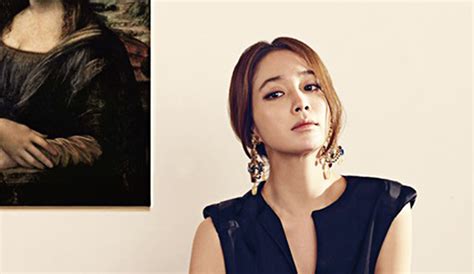 Jav for mobile download mona lee squirts on the couch. Lee Min Jung Is As Precious As The Mona Lisa In First ...