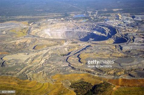 Venetia Diamond Mine Photos And Premium High Res Pictures Getty Images