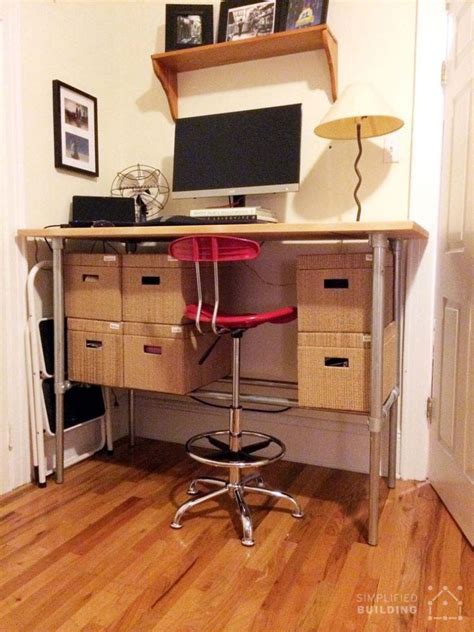 Diy standing desks allow for excellent ergonomics. Top 10 Standing Desk DIY You Can Try - Enthusiastized ...
