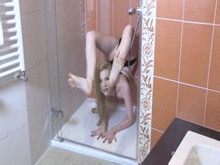 The Worlds Most Amazing Feet Zlata In The Shower