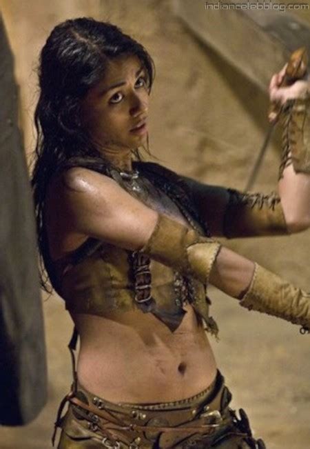 Karen David Hollywood Scorpion King Sexy Abs Hd Screencaps Indiancelebblog Com