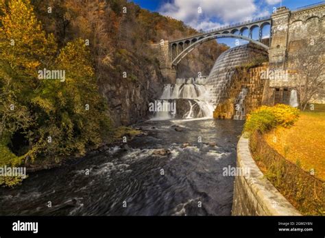 New Croton Hudson Dam New Croton Dam Waterfall Also Known As The