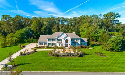 Jersey Shores Jwoww Buys Jaw Dropping Six Bed Mansion With Jacuzzi