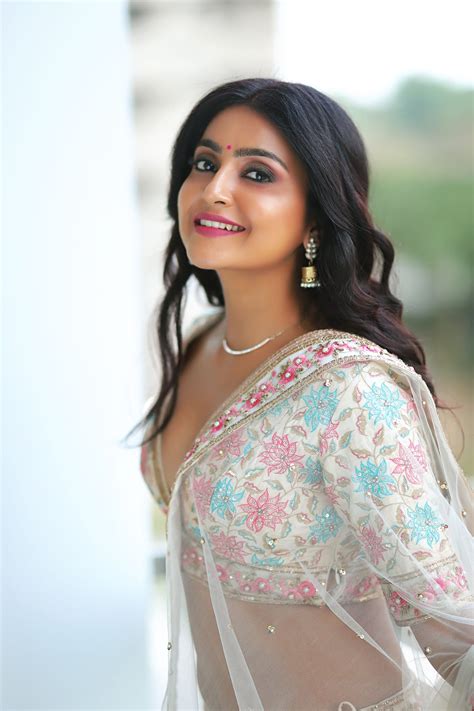 Avantika Mishra Hot Cleavage Stills Telugu Actress Gallery