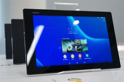 Sony Xperia Z2 Tablet Hands On Photos The Verge