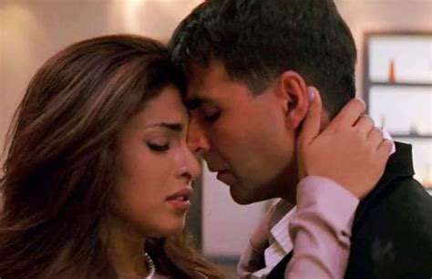 Priyanka Chopra Top 5 Intimate Scenes In Movies बॅालीवुड ही नहीं