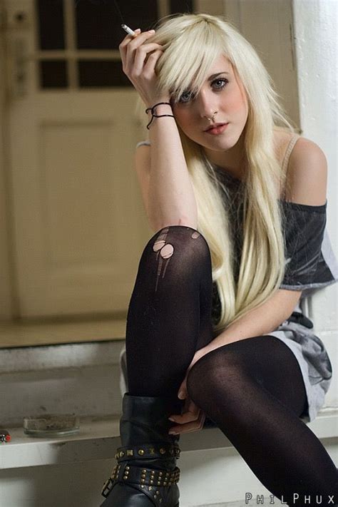 Many people do not like this smell. Pin on Hot chick smokin 8
