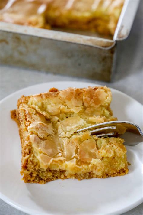 Pat evenly into the bottom of the prepared baking pan and set aside. Paula Deen's Ooey Gooey Butter Cake