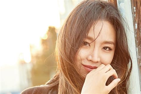 Shin Hye Sun تشارك أفكارها حول شخصيتها في دراما 30 But 17 و عن تقدمها