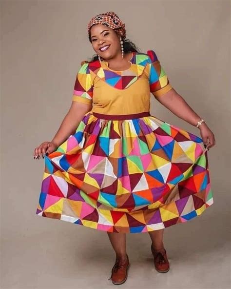 Isa ǂnŪkhoen African Design Dresses